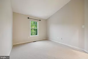 130 Winding Rose Dr, Rockville, MD 20850 - Photo 31