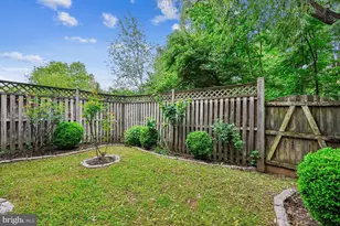 130 Winding Rose Dr, Rockville, MD 20850 - Photo 43