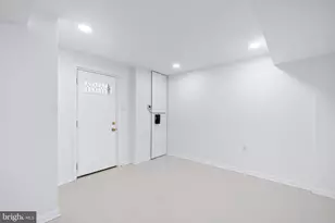 14236 Chadwick Ln, Rockville, MD 20853 - Photo 29