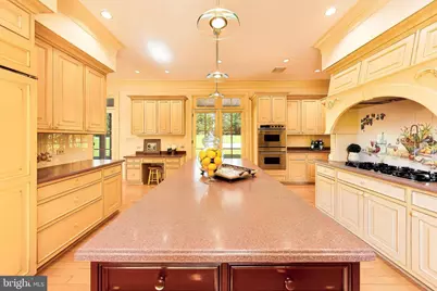 9001 Persimmon Tree Road, Potomac, MD 20854 - Photo 27