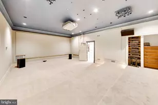 9001 Persimmon Tree Rd, Potomac, MD 20854 - Photo 59