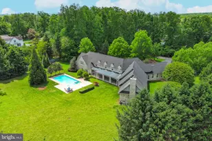9001 Persimmon Tree Rd, Potomac, MD 20854 - Photo 3