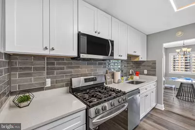 1121 University Boulevard W #912-B, Silver Spring, MD 20902 - Photo 5