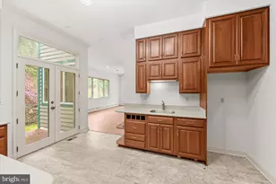 6013 Selvyn Rd, Bethesda, MD 20817 - Photo 15