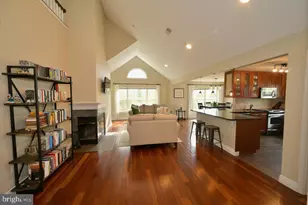 112 Kendrick Pl, Gaithersburg, MD 20878 - Photo 3