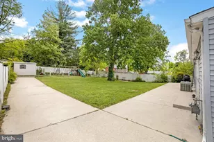 13905 Parkland Dr, Rockville, MD 20853 - Photo 3