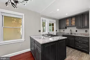 10604 S Dunmoor Dr, Silver Spring, MD 20901 - Photo 7