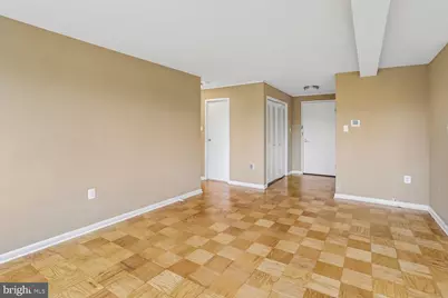 10201 Grosvenor Place #1206, Rockville, MD 20852 - Photo 9