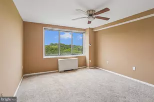 10201 Grosvenor Pl, Rockville, MD 20852 - Photo 23