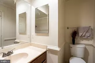 20043 Placid Lake Terrace, Germantown, MD 20874 - Photo 9
