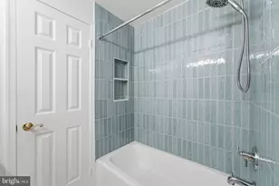 5705 Brewer House Cir, Rockville, MD 20852 - Photo 27