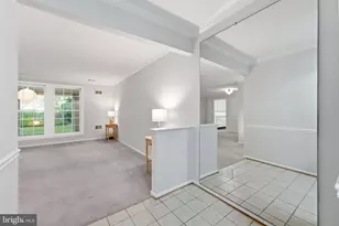 5705 Brewer House Cir, Rockville, MD 20852 - Photo 5
