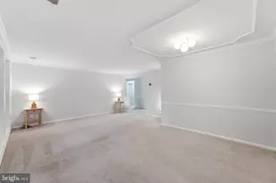 5705 Brewer House Cir, Rockville, MD 20852 - Photo 9