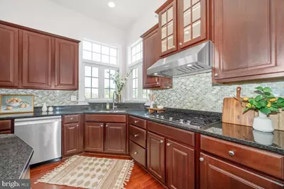 11117 Potomac Oaks Drive, Rockville, MD 20850 - Photo 29