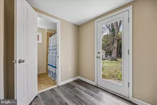 11310 Ashley Dr, North Bethesda, MD 20852 - Photo 23