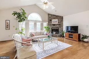12601 Tribunal Ln, Potomac, MD 20854 - Photo 17