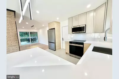 17821 Pond Road, Ashton, MD 20861 - Photo 11