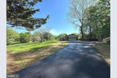 17821 Pond Road, Ashton, MD 20861 - Photo 5
