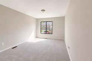 9305 Bathgate Ct, Gaithersburg, MD 20886 - Photo 13