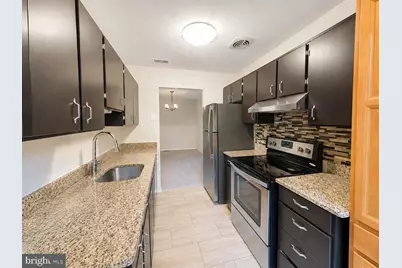 9305 Bathgate Court, Gaithersburg, MD 20886 - Photo 5