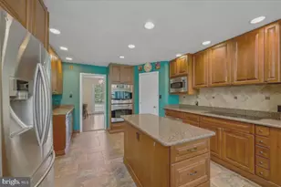 13113 Chestnut Oak Dr, Darnestown, MD 20878 - Photo 9