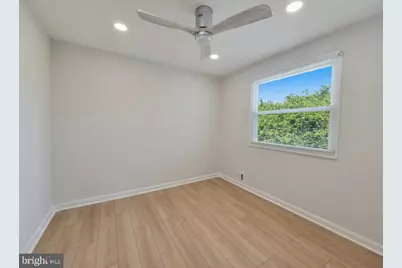 220 University Boulevard E, Silver Spring, MD 20901 - Photo 11