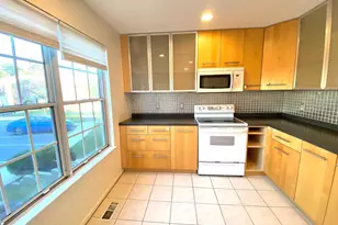 19121 Cherry Bend Dr, Germantown, MD 20874 - Photo 9