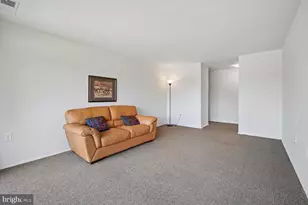 9926 Walker House Rd, Gaithersburg, MD 20886 - Photo 7