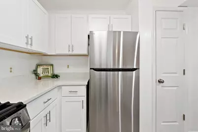 18101 Cloppers Mill Terrace #12B, Germantown, MD 20874 - Photo 5