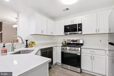 18101 Cloppers Mill Terrace #12B, Germantown, MD 20874 - Photo 3