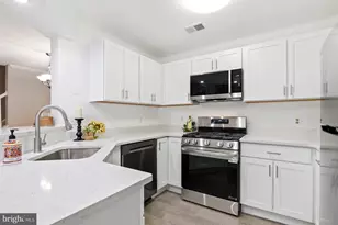 18101 Cloppers Mill Terrace, Germantown, MD 20874 - Photo 3