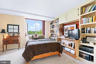 10401 Grosvenor Pl, Rockville, MD 20852 - Photo 13