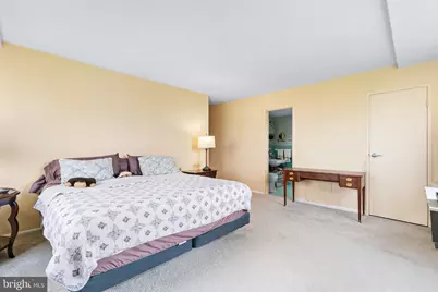 10401 Grosvenor Place #1009, Rockville, MD 20852 - Photo 11