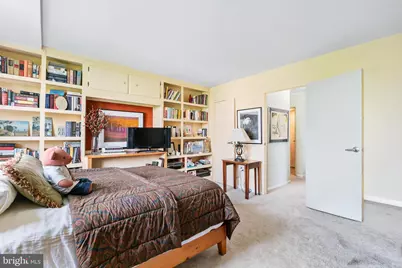 10401 Grosvenor Place #1009, Rockville, MD 20852 - Photo 13