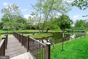 10401 Grosvenor Pl, Rockville, MD 20852 - Photo 25