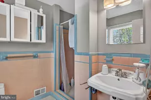 7215 Rollingwood Dr, Chevy Chase, MD 20815 - Photo 15