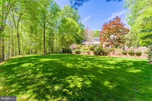 9 Oaklyn Ct, Potomac, MD 20854 - Photo 3