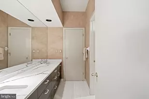 9 Oaklyn Ct, Potomac, MD 20854 - Photo 27