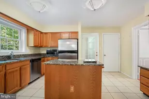 14520 Pebble Hill Ln, North Potomac, MD 20878 - Photo 17