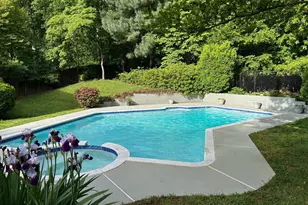 14520 Pebble Hill Ln, North Potomac, MD 20878 - Photo 3