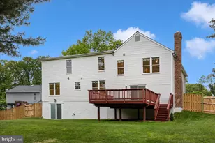 2433 Henslowe Dr, Rockville, MD 20854 - Photo 37