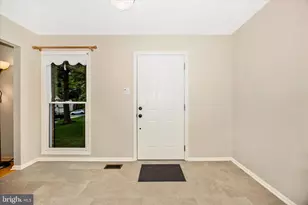 2433 Henslowe Dr, Rockville, MD 20854 - Photo 3