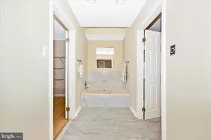 2433 Henslowe Dr, Rockville, MD 20854 - Photo 23