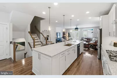 17812 Thomas Village Lane, Sandy Spring, MD 20860 - Photo 5