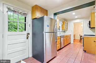 8318 Haddon Dr, Takoma Park, MD 20912 - Photo 9