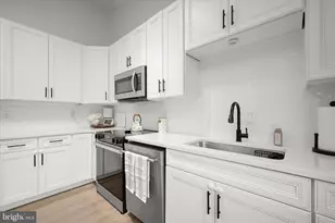 17701 Millcrest Dr, Derwood, MD 20855 - Photo 15