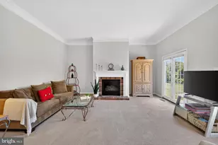 3303 Lyncrest Ct, Burtonsville, MD 20866 - Photo 7