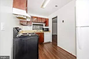 9913 Forest View Pl, Montgomery Village, MD 20886 - Photo 17