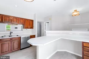 18612 Clovercrest Cir, Olney, MD 20832 - Photo 5