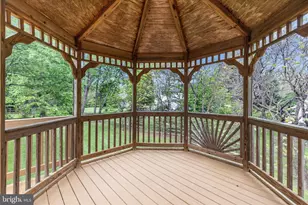 18500 Center Crest Ct, Olney, MD 20832 - Photo 39